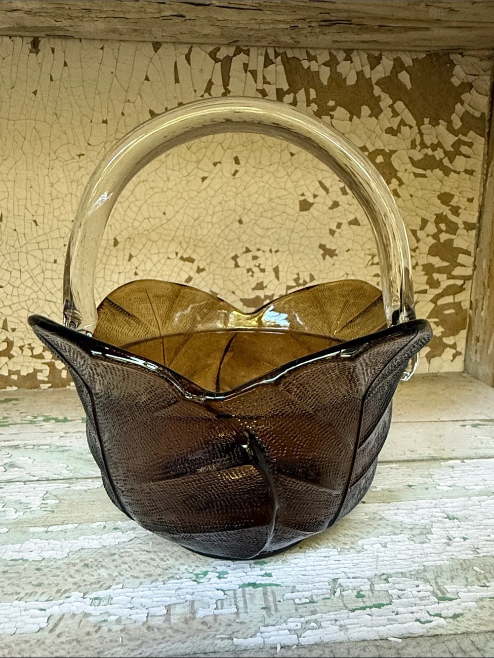 🍂 Vintage 1960s Viking Glass Cabbage Leaf Basket Handmade Brown Smoke